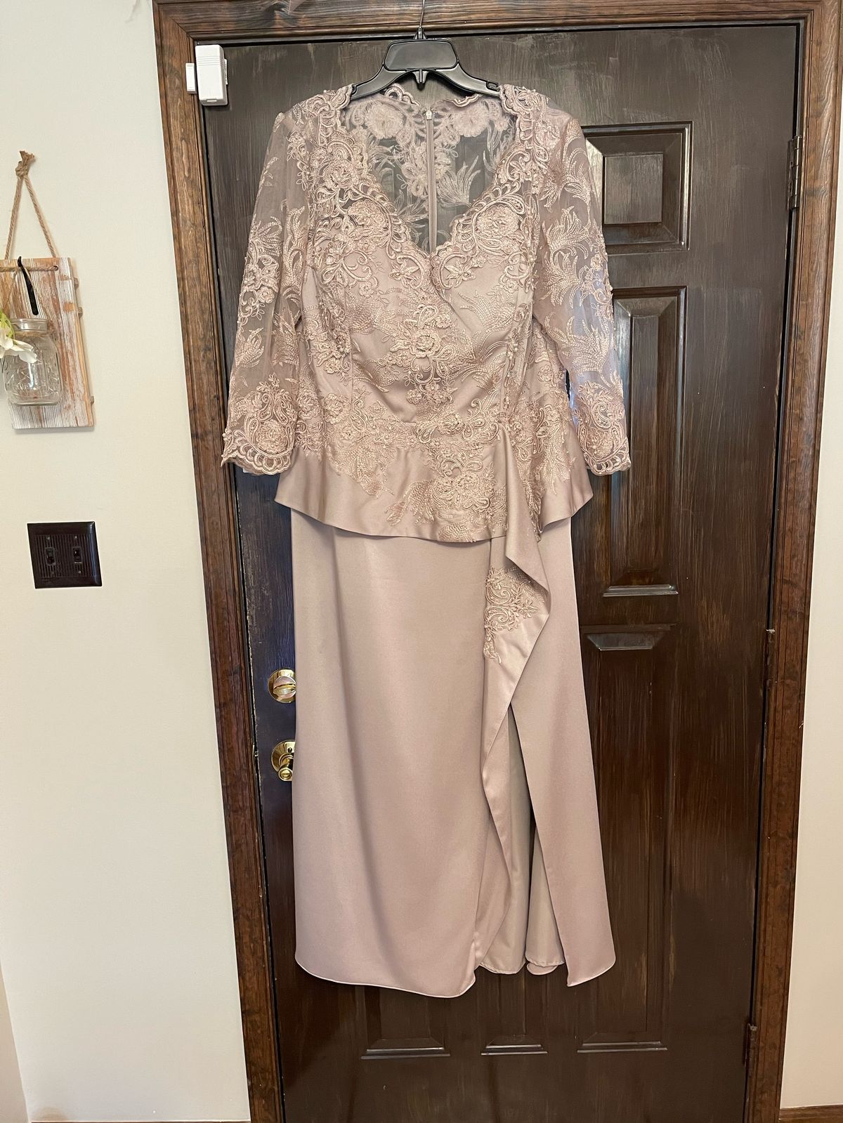 Plus Size 20 Nude Floor Length Maxi on Queenly