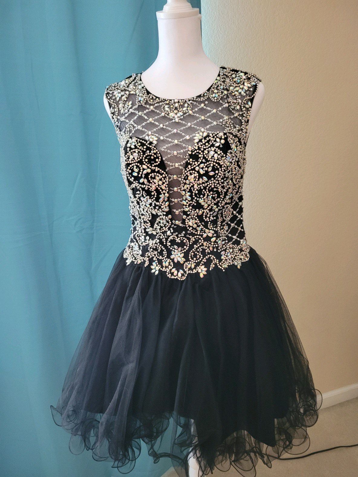 Size 4 Homecoming Sheer Black Cocktail Dress on Queenly