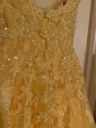 Tarik Ediz Size 2 Prom Plunge Yellow Ball Gown on Queenly