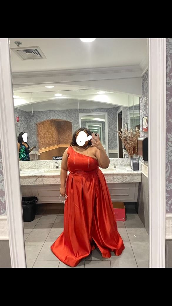 Plus Size 24 Prom Orange A-line Dress on Queenly