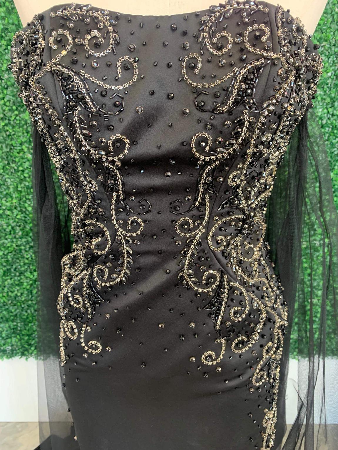 Mac Duggal Size 4 Prom Lace Black Dress With Train on Queenly