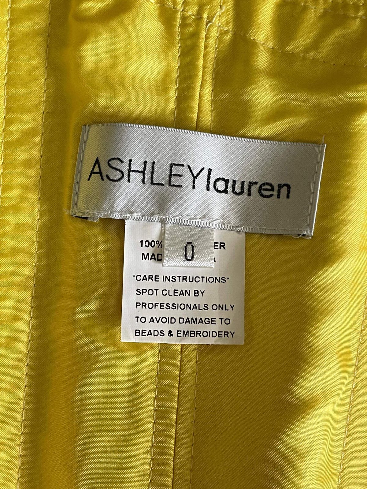 Ashley Lauren Size 0 Homecoming Yellow Cocktail Dress on Queenly
