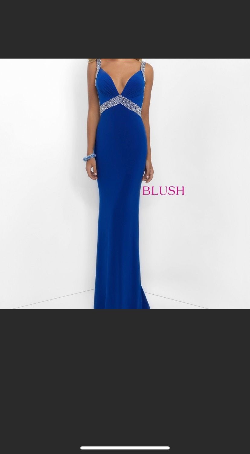 Blush Prom Size 0 Blue Floor Length Maxi on Queenly