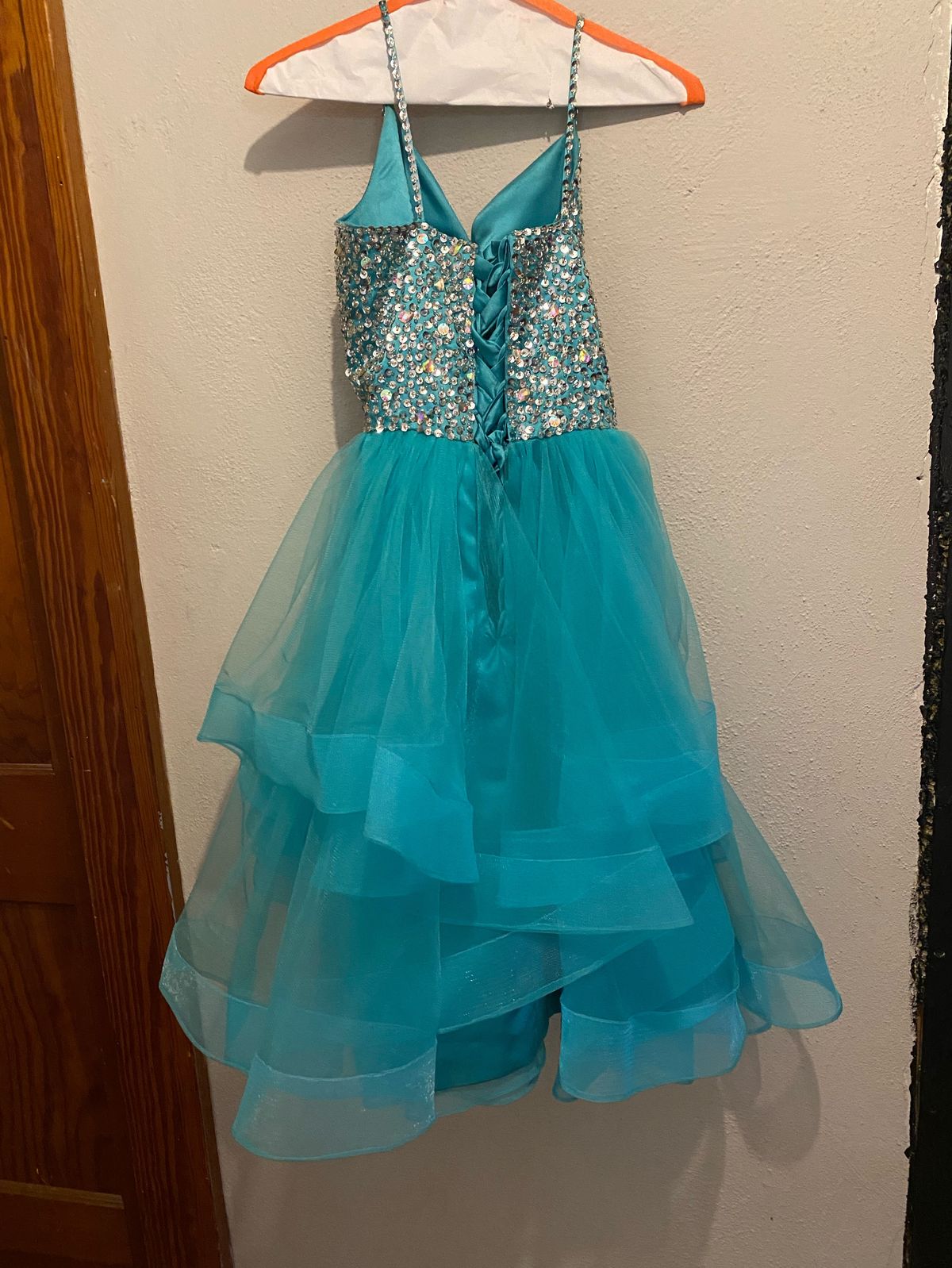 Size 2 Homecoming Sequined Light Blue Cocktail Dress on Queenly