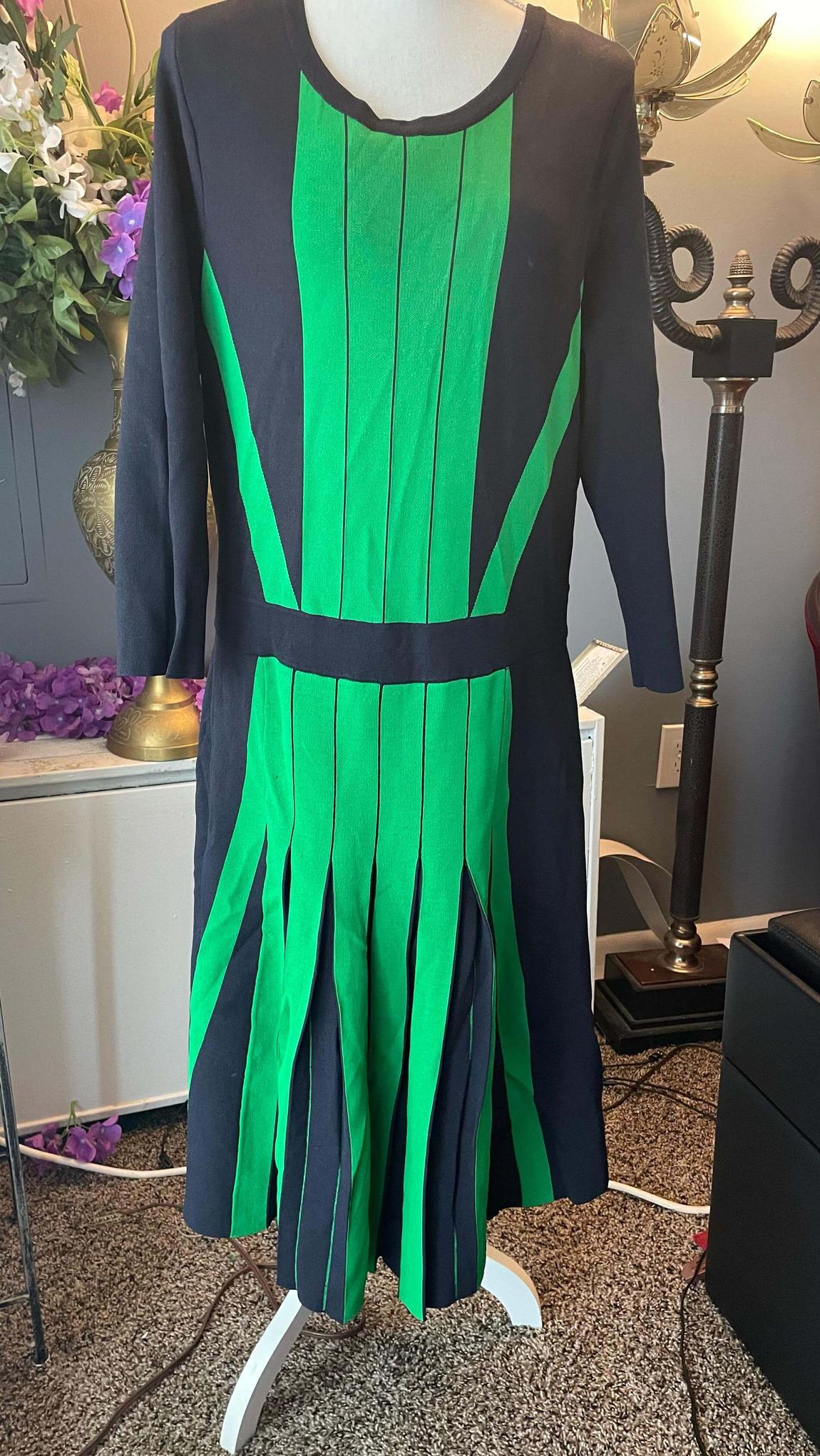Michael Kors Size 14 Long Sleeve Green A-line Dress on Queenly