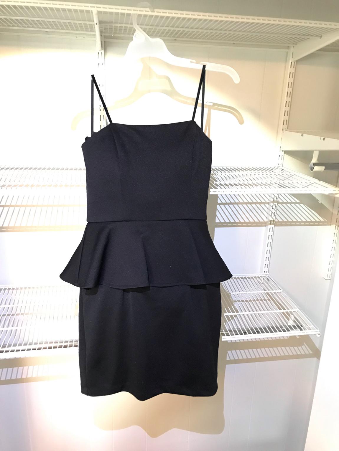 Girls Size 5 Black Cocktail Dress on Queenly