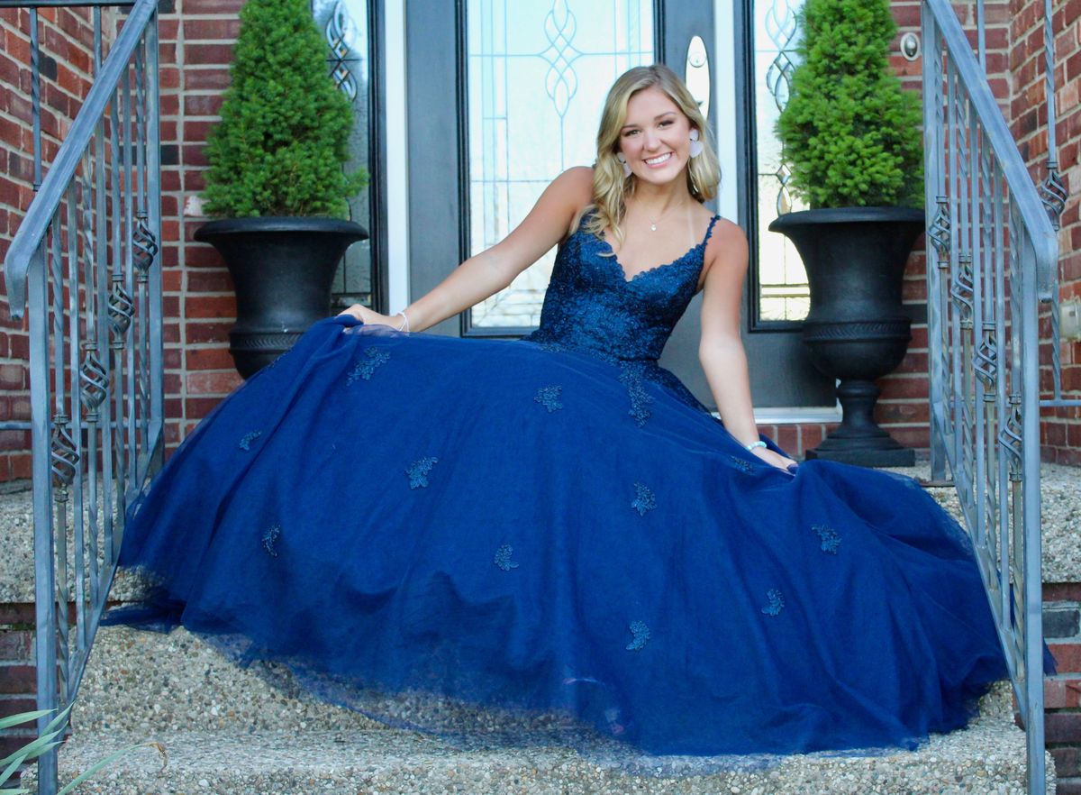 Sherri Hill Size 4 Prom Plunge Lace Navy Blue Ball Gown on Queenly