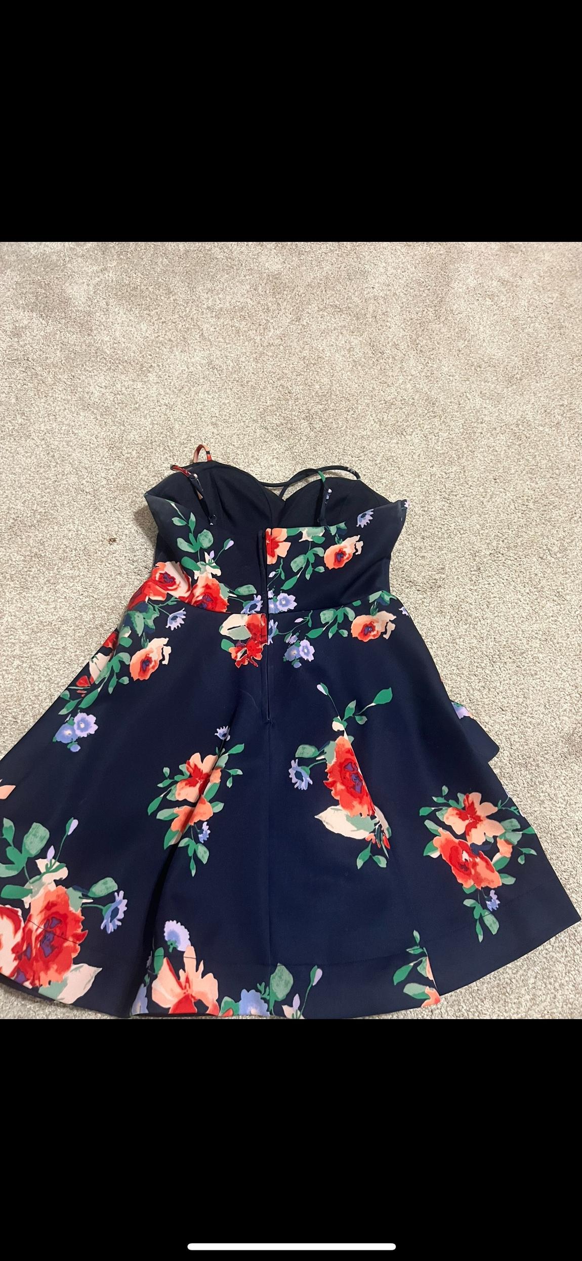Size 12 Homecoming Floral Multicolor Cocktail Dress on Queenly