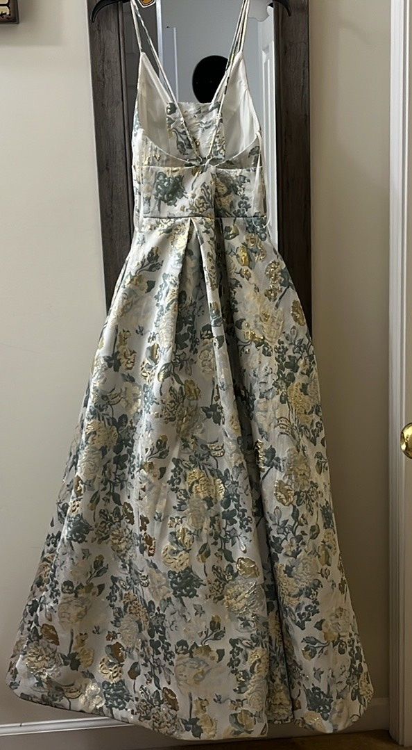 B. Darlin Size 4 Prom Floral Multicolor Ball Gown on Queenly