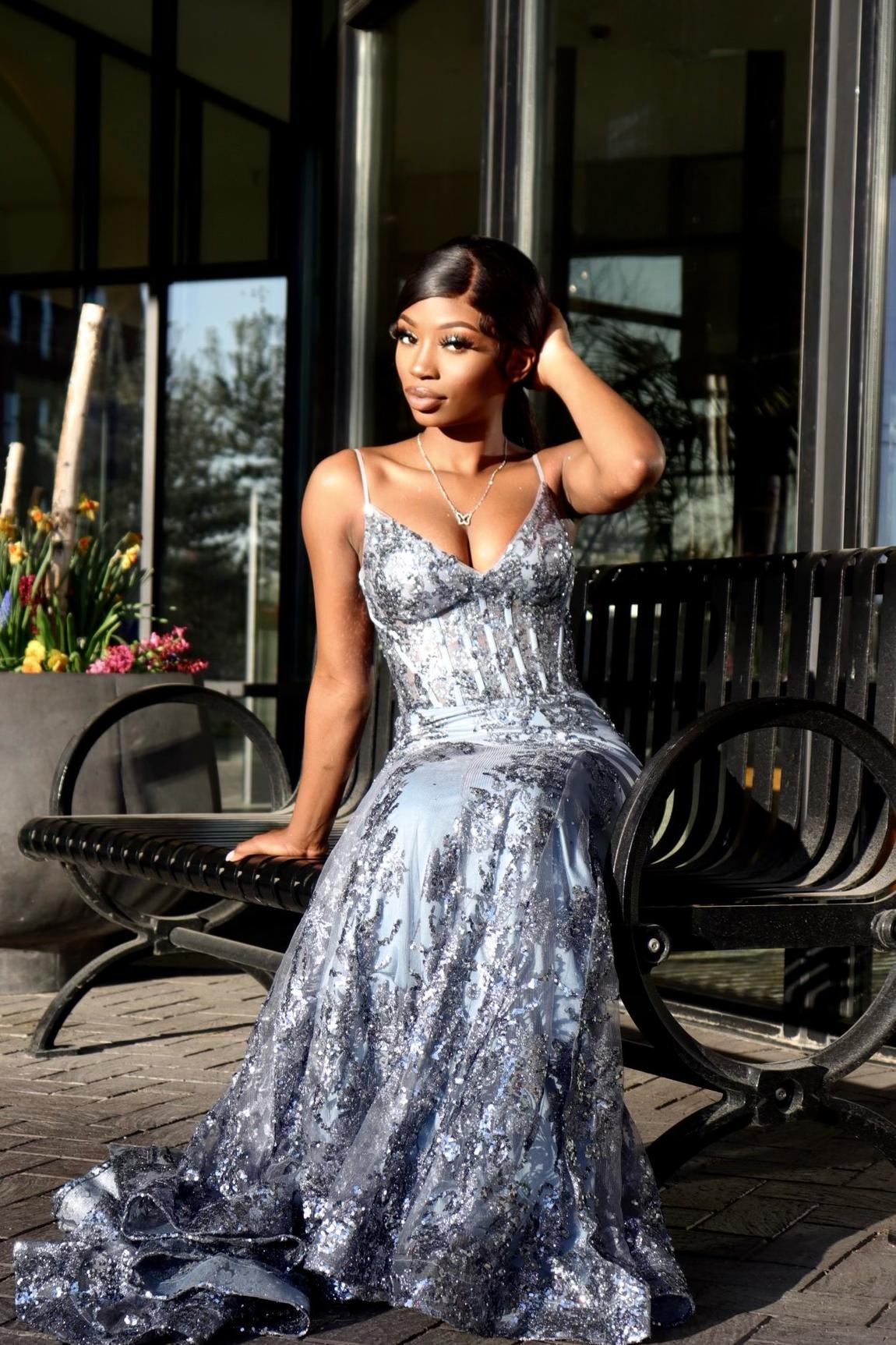 Size 2 Prom Silver Mermaid Dress on Queenly
