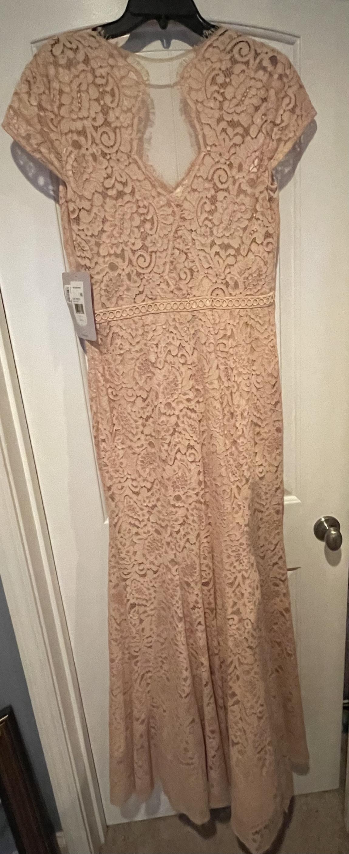 Size 10 Prom Cap Sleeve Lace Coral Floor Length Maxi on Queenly
