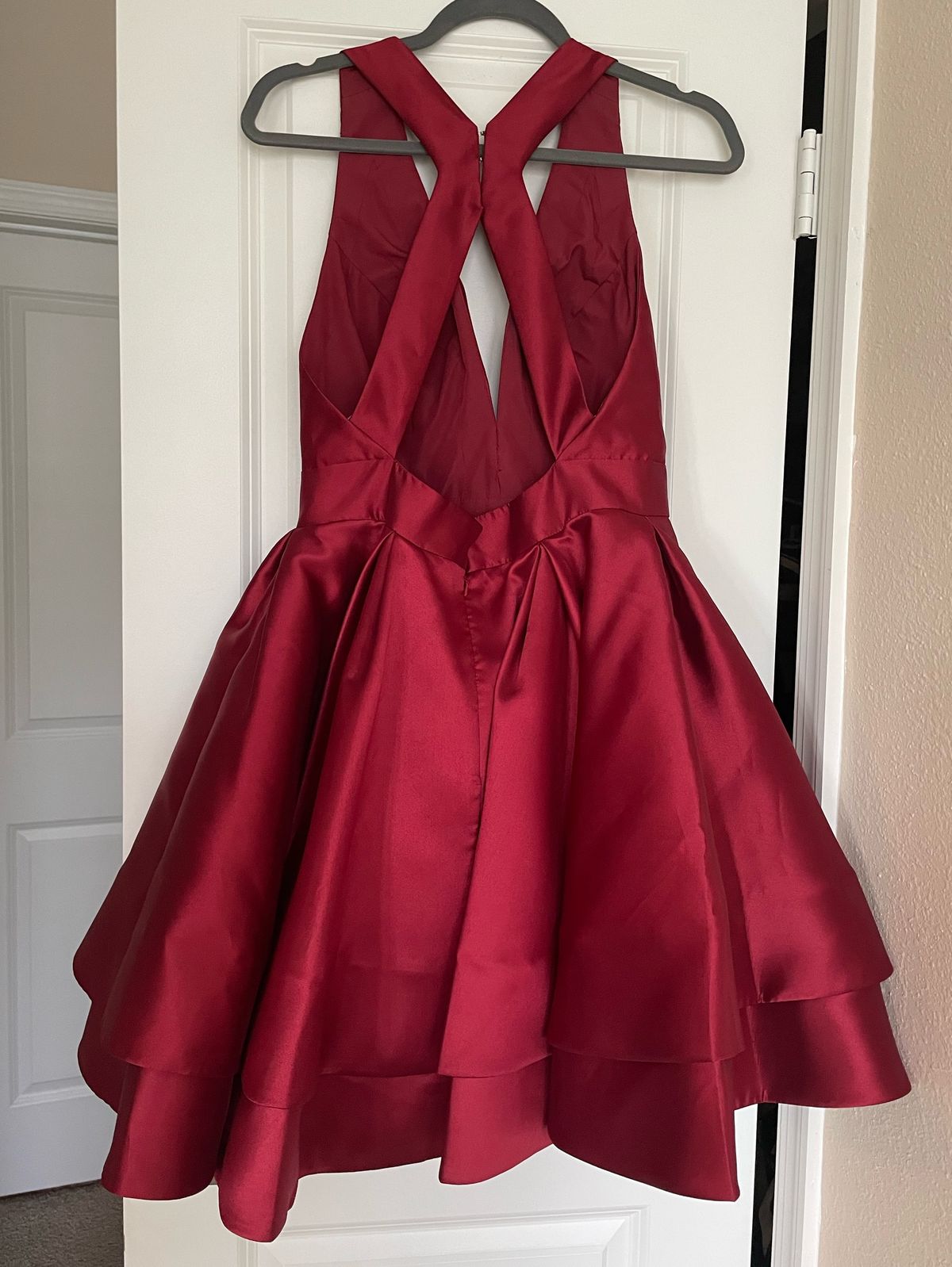 Jovani Size 8 Homecoming Plunge Red Cocktail Dress on Queenly