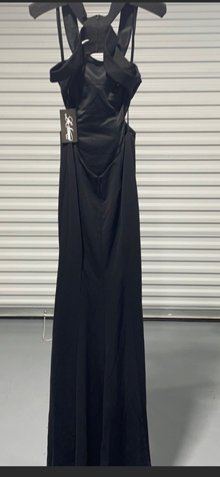 La Femme Size 2 Prom Off The Shoulder Black Floor Length Maxi on Queenly