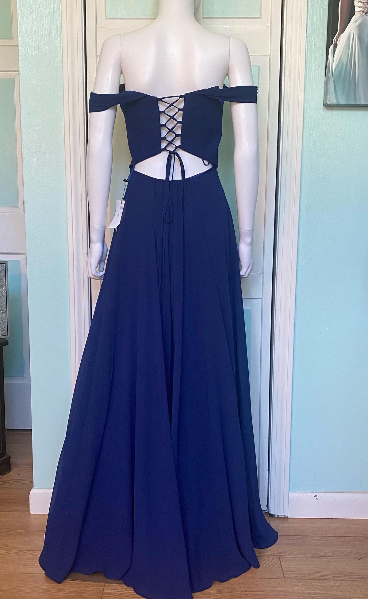 Faviana Size 4 Navy Blue Mermaid Dress on Queenly