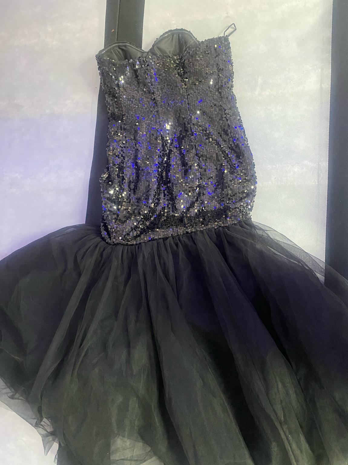 Size 14 Sequined Black Mermaid Dress on Queenly