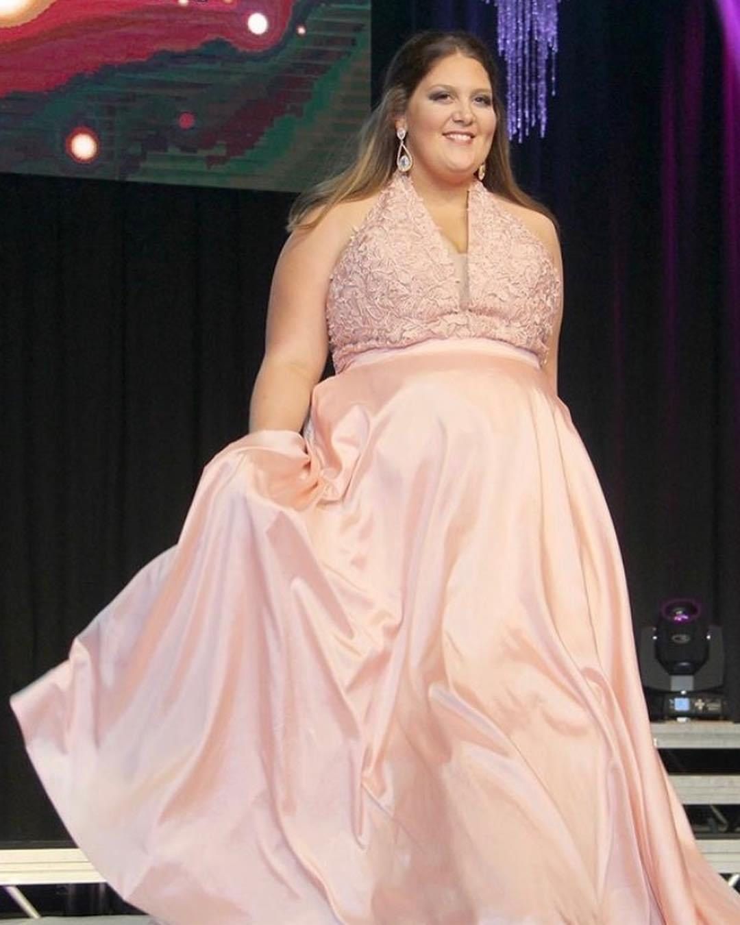Sherri Hill Plus Size 20 Bridesmaid Plunge Satin Light Pink Ball Gown on Queenly