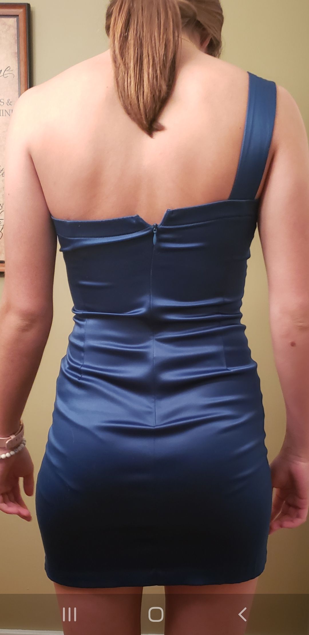 Size 2 Homecoming Navy Blue Cocktail Dress on Queenly