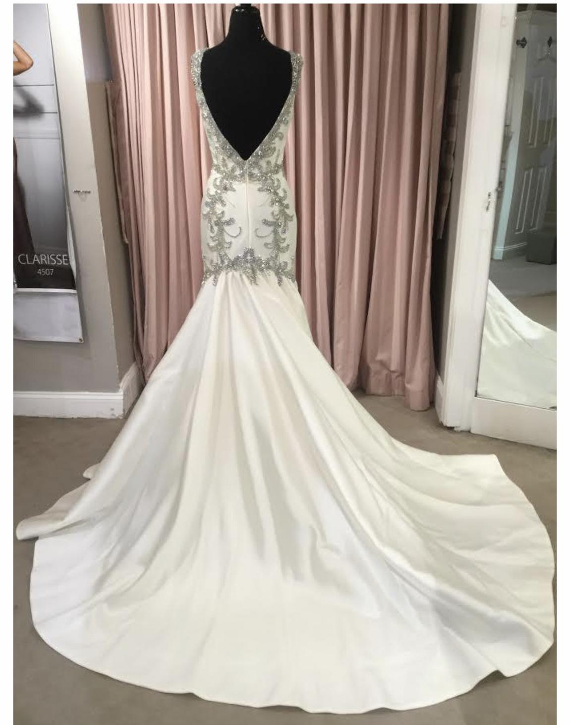 Jovani Size 6 Wedding Plunge Satin White Mermaid Dress on Queenly