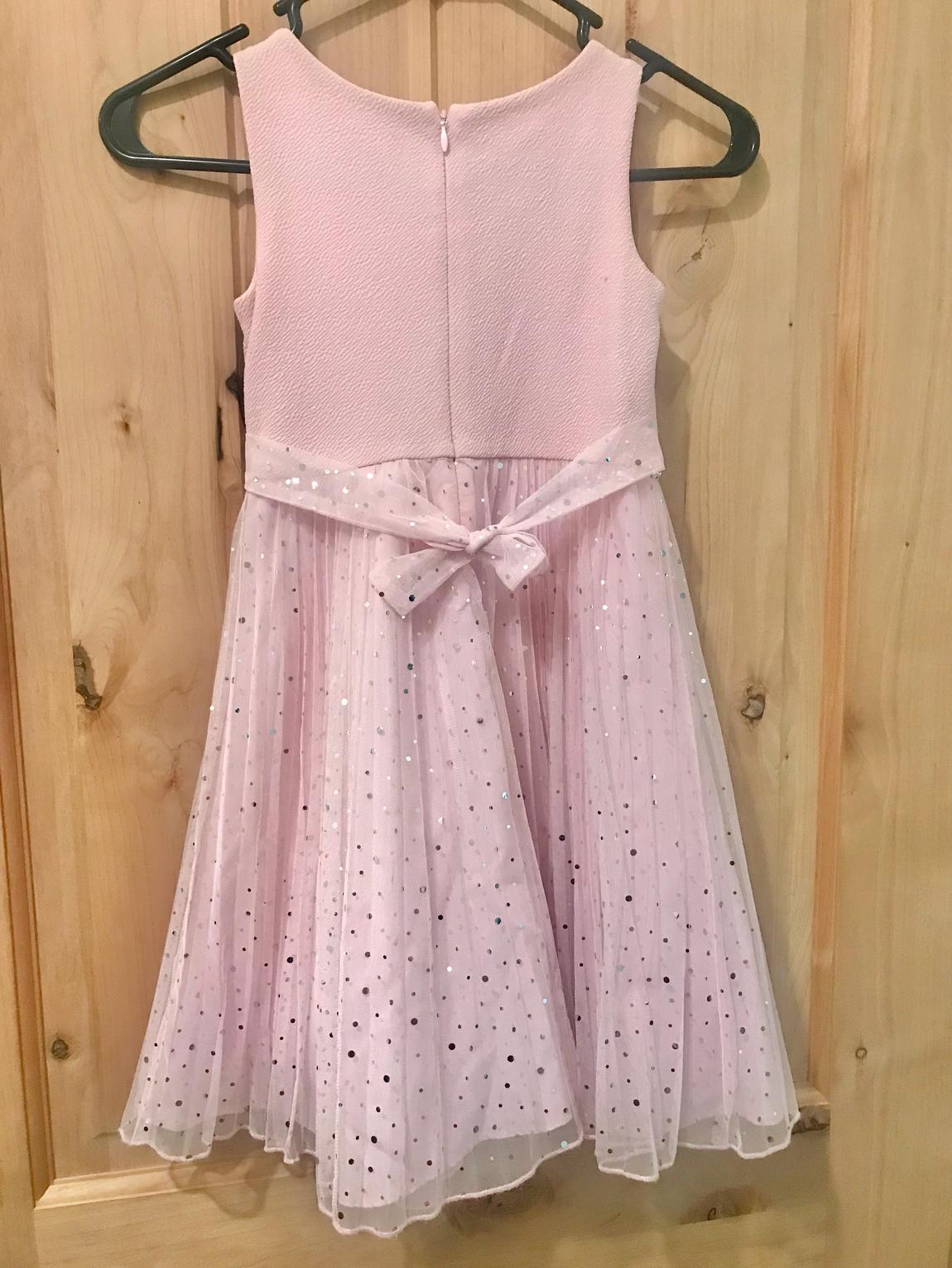 Bonnie Jean Size 6 Light Pink Cocktail Dress on Queenly