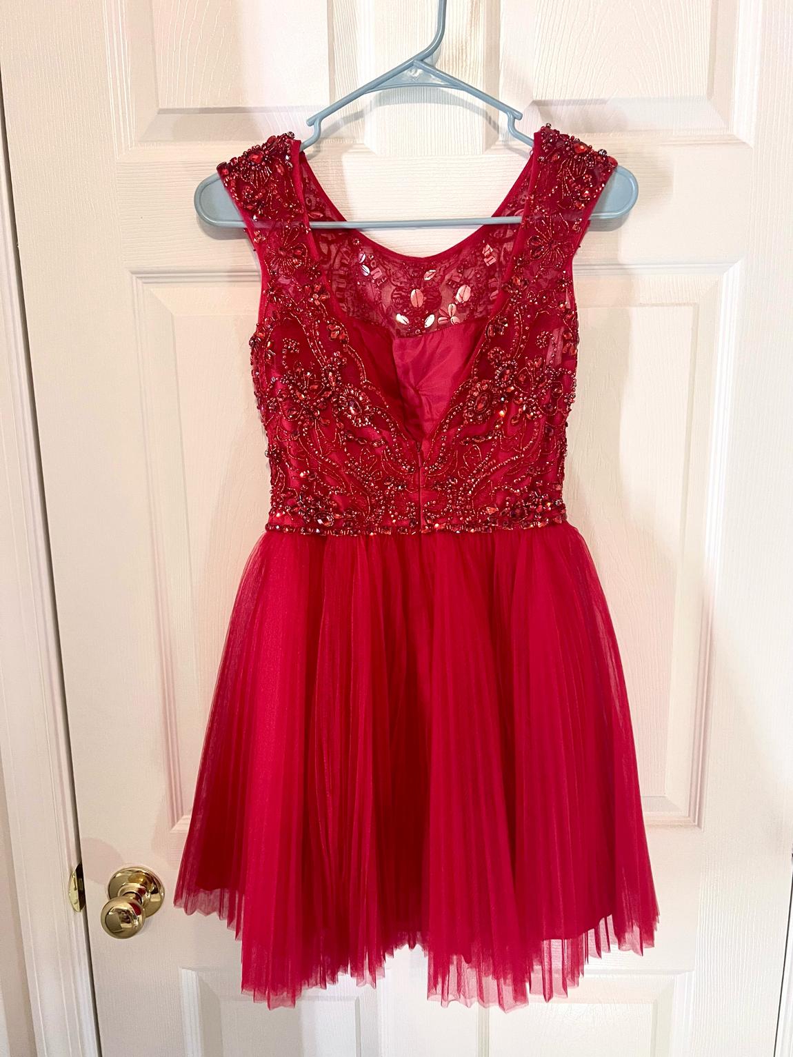 Sherri Hill Size 2 Homecoming High Neck Sequined Burgundy Red Cocktail Dress on Queenly