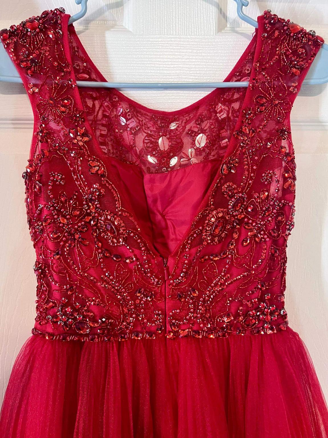Sherri Hill Size 2 Homecoming High Neck Sequined Burgundy Red Cocktail Dress on Queenly