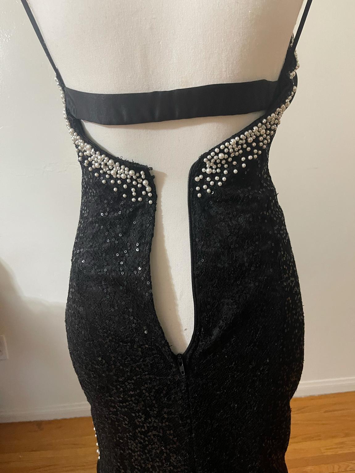 Size 0 Prom Sequined Black Mermaid Dress on Queenly