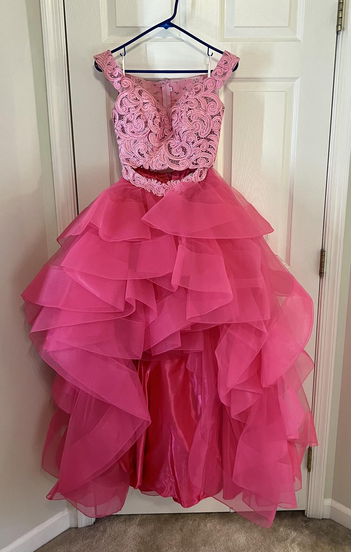 Ellie Wilde Size 2 Homecoming Cap Sleeve Lace Hot Pink Ball Gown on Queenly