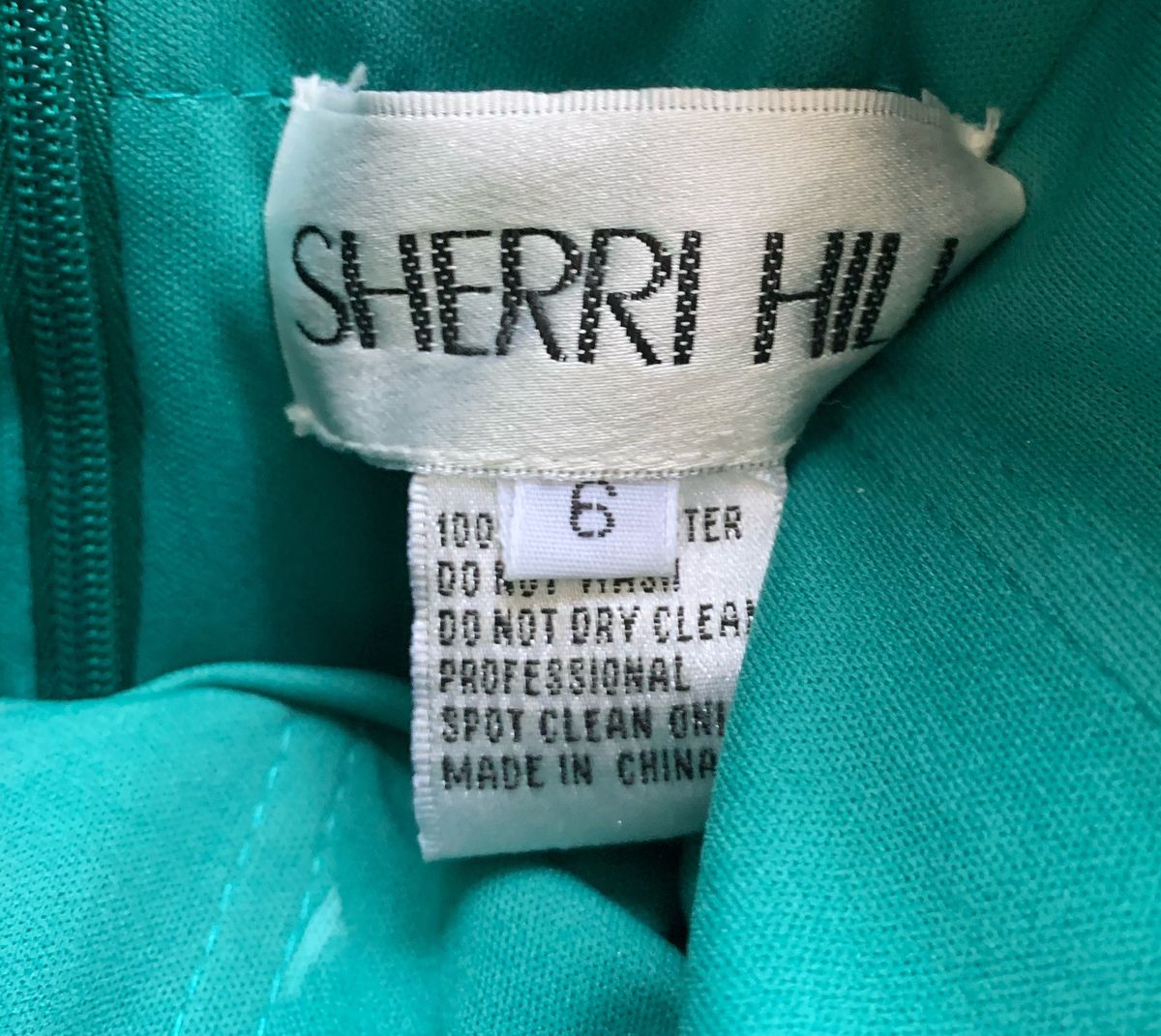 Sherri Hill Size 6 Green A-line Dress on Queenly