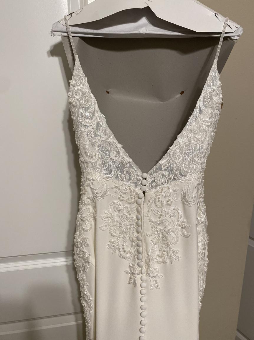 Essence of Australia  Size 10 Plunge Lace White Mermaid Dress on Queenly