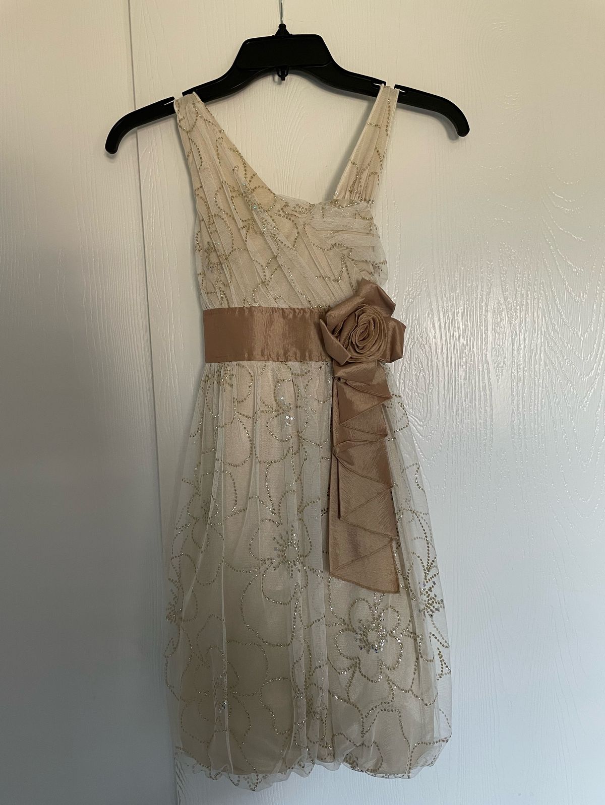 MyMichelle Girls Size 12 Nude A-line Dress on Queenly