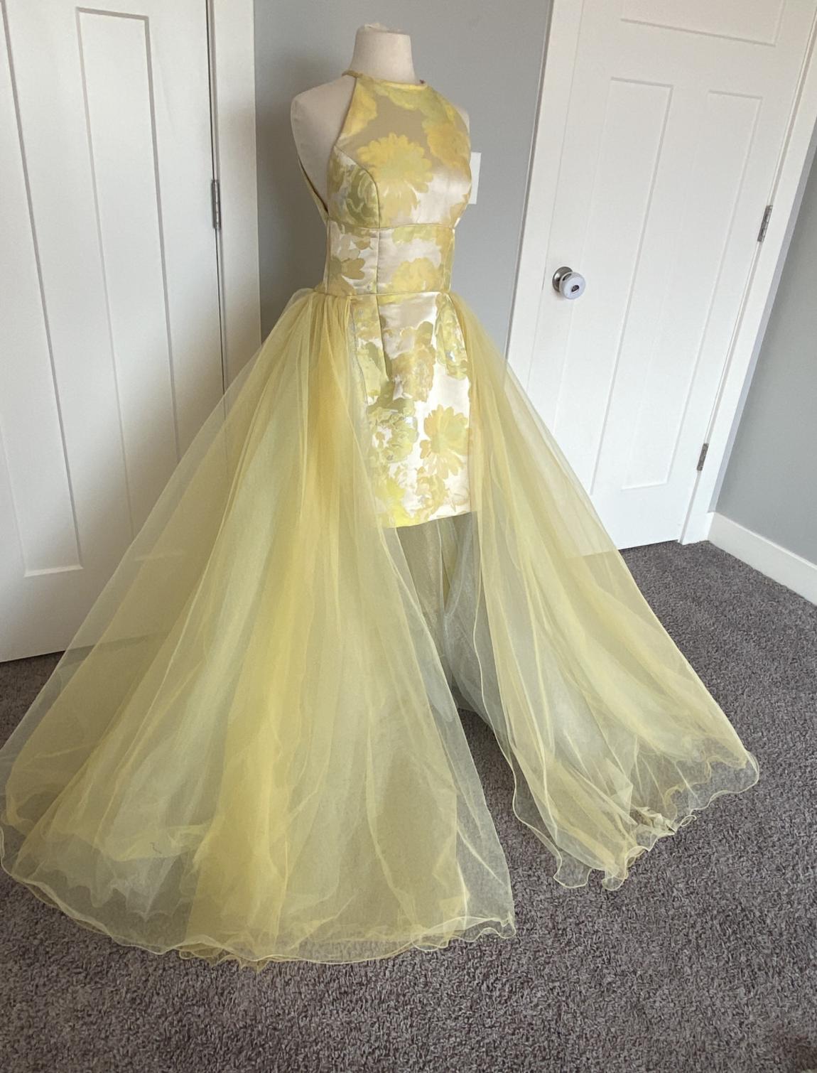 Sherri Hill Size 2 Pageant Yellow Cocktail Dress on Queenly