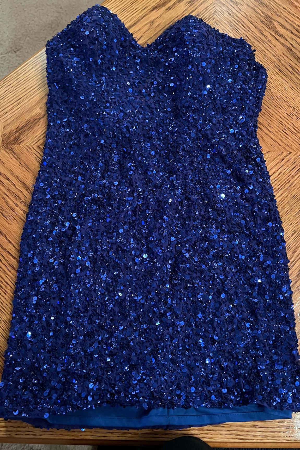 Size 10 Nightclub Blue Cocktail Dress on Queenly