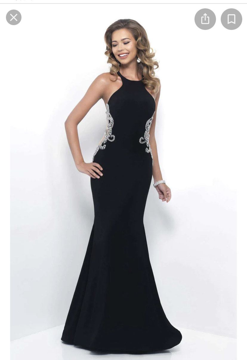 Blush Prom Size 6 Black Floor Length Maxi on Queenly