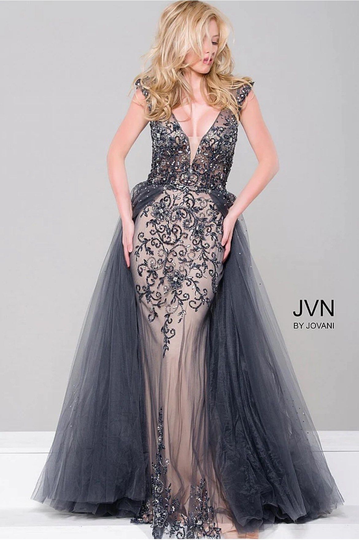 Jovani Size 4 Prom Plunge Sequined Black A-line Dress on Queenly