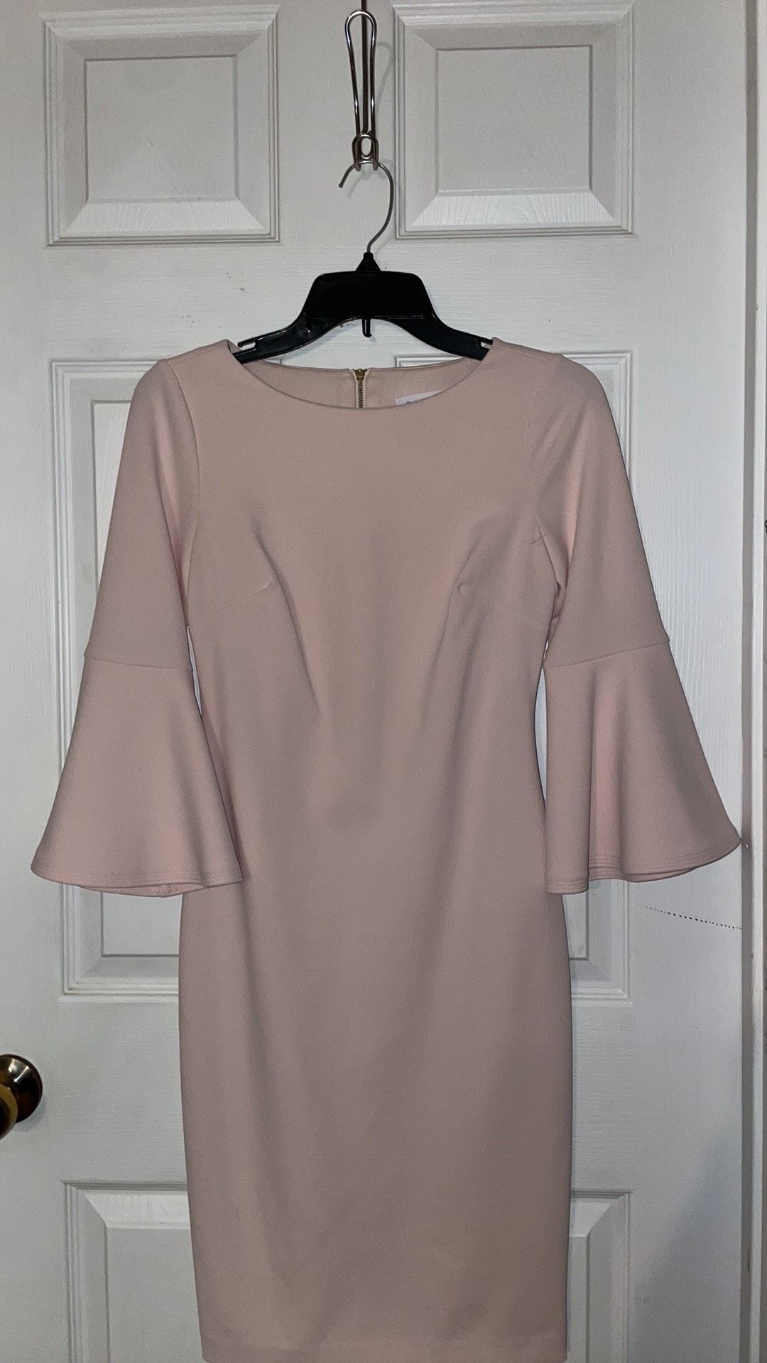 Calvin Klein Size 2 Homecoming Light Pink A-line Dress on Queenly