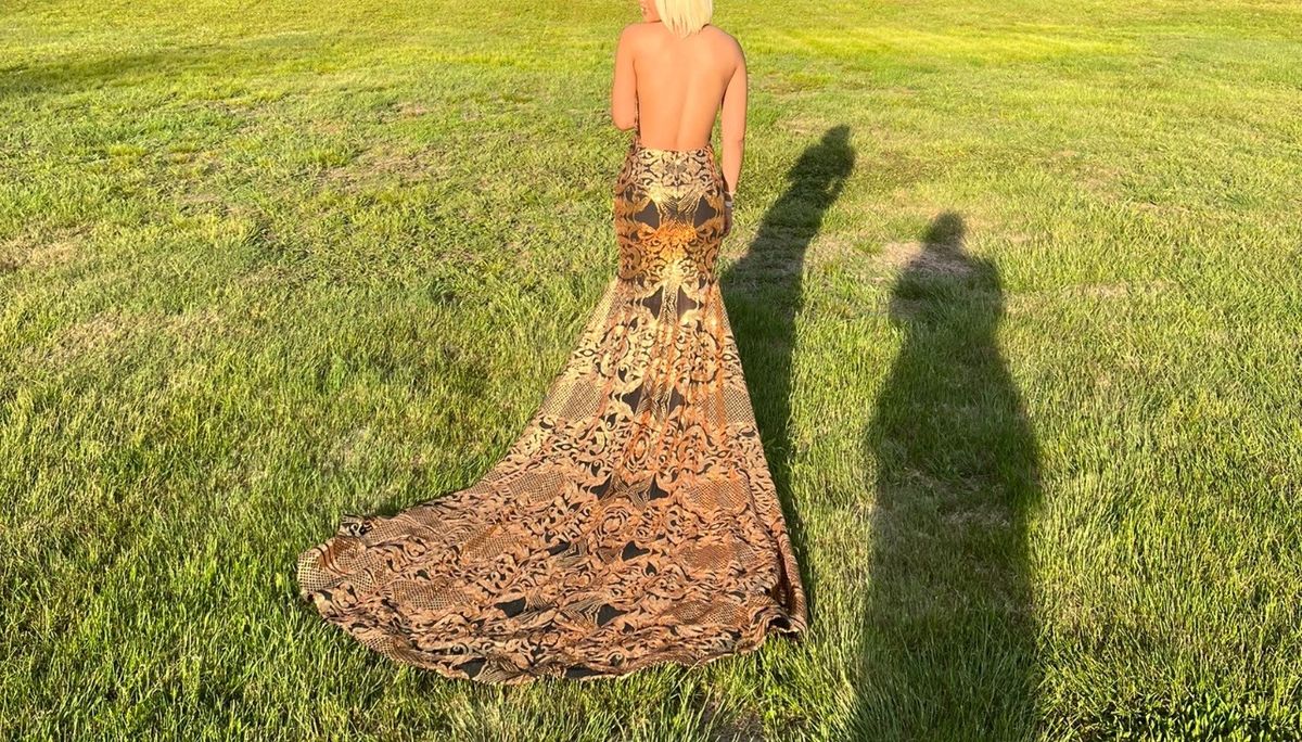 Size 4 Prom Halter Sequined Gold Mermaid Dress on Queenly