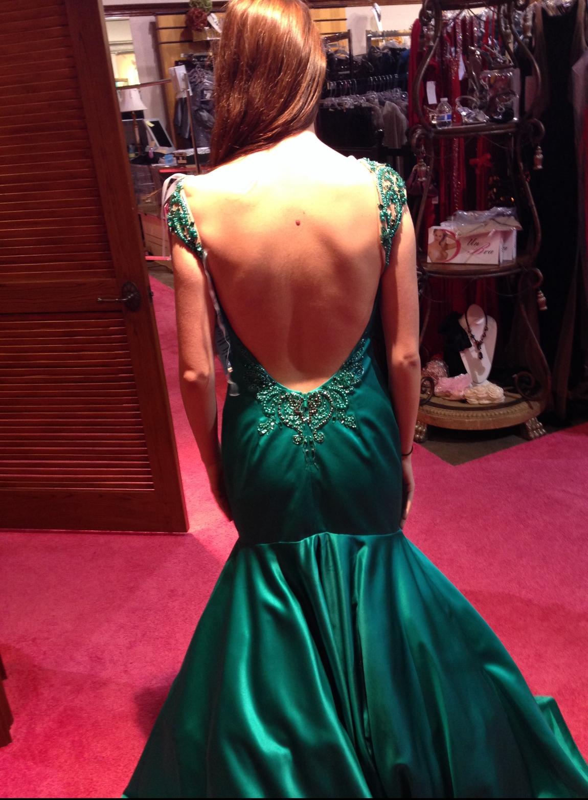 Sherri Hill Size 2 Prom High Neck Satin Emerald Green Dress With Train on Queenly