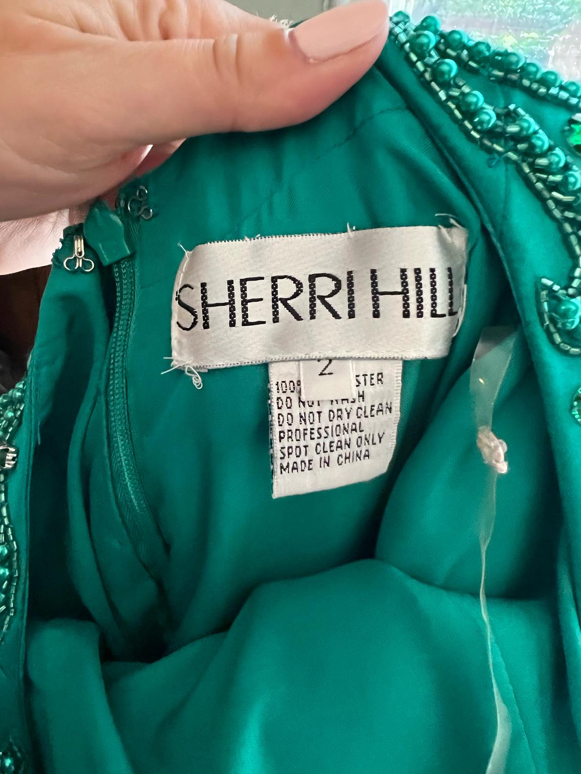 Sherri Hill Size 2 Prom High Neck Satin Emerald Green Dress With Train on Queenly