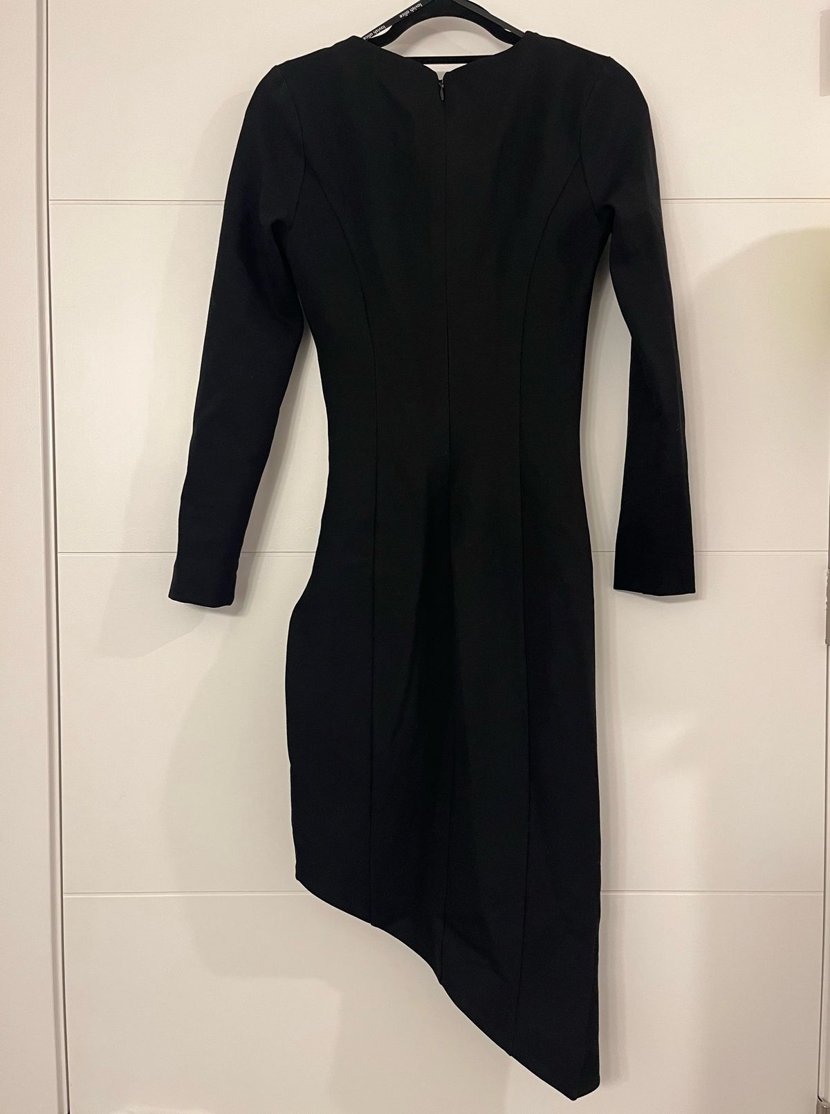 Lavish Alice Size 4 Long Sleeve Black Side Slit Dress on Queenly