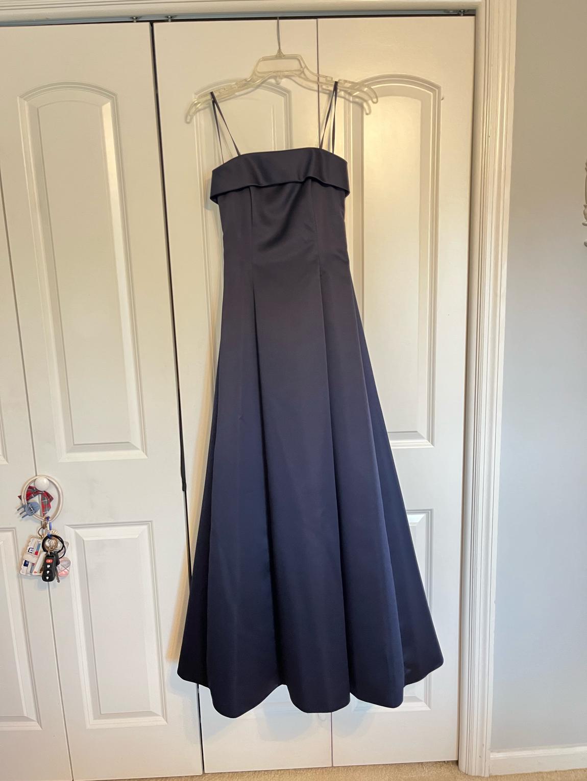 Size 2 Navy Blue Floor Length Maxi on Queenly