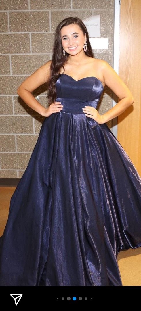 Sherri Hill Size 8 Prom Strapless Satin Navy Blue Ball Gown on Queenly