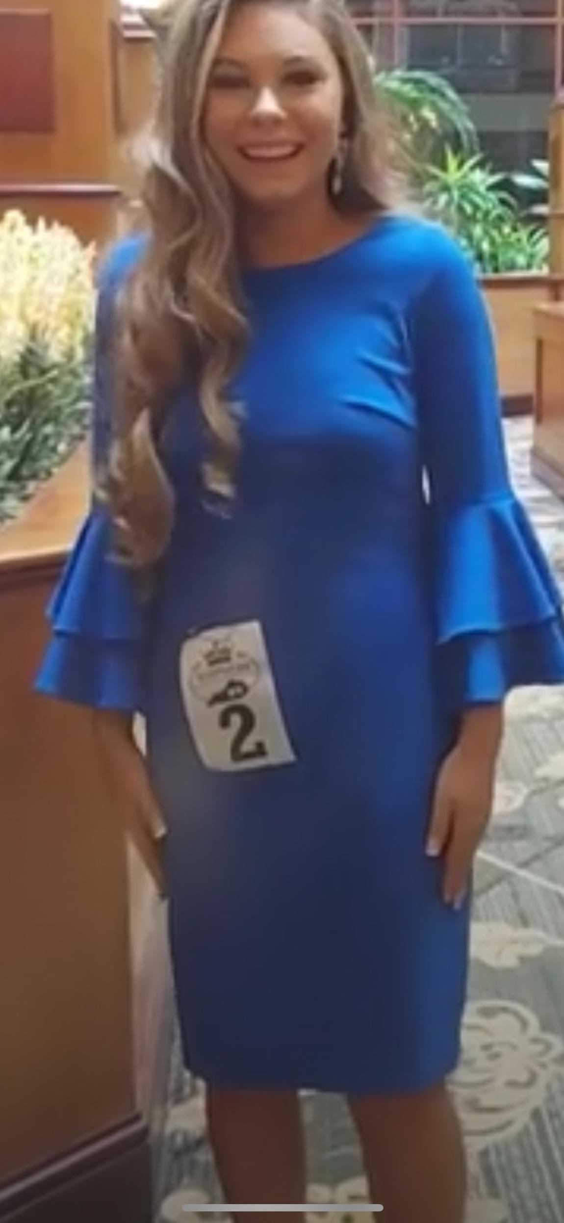 Calvin Klein Size 6 Blue Cocktail Dress on Queenly