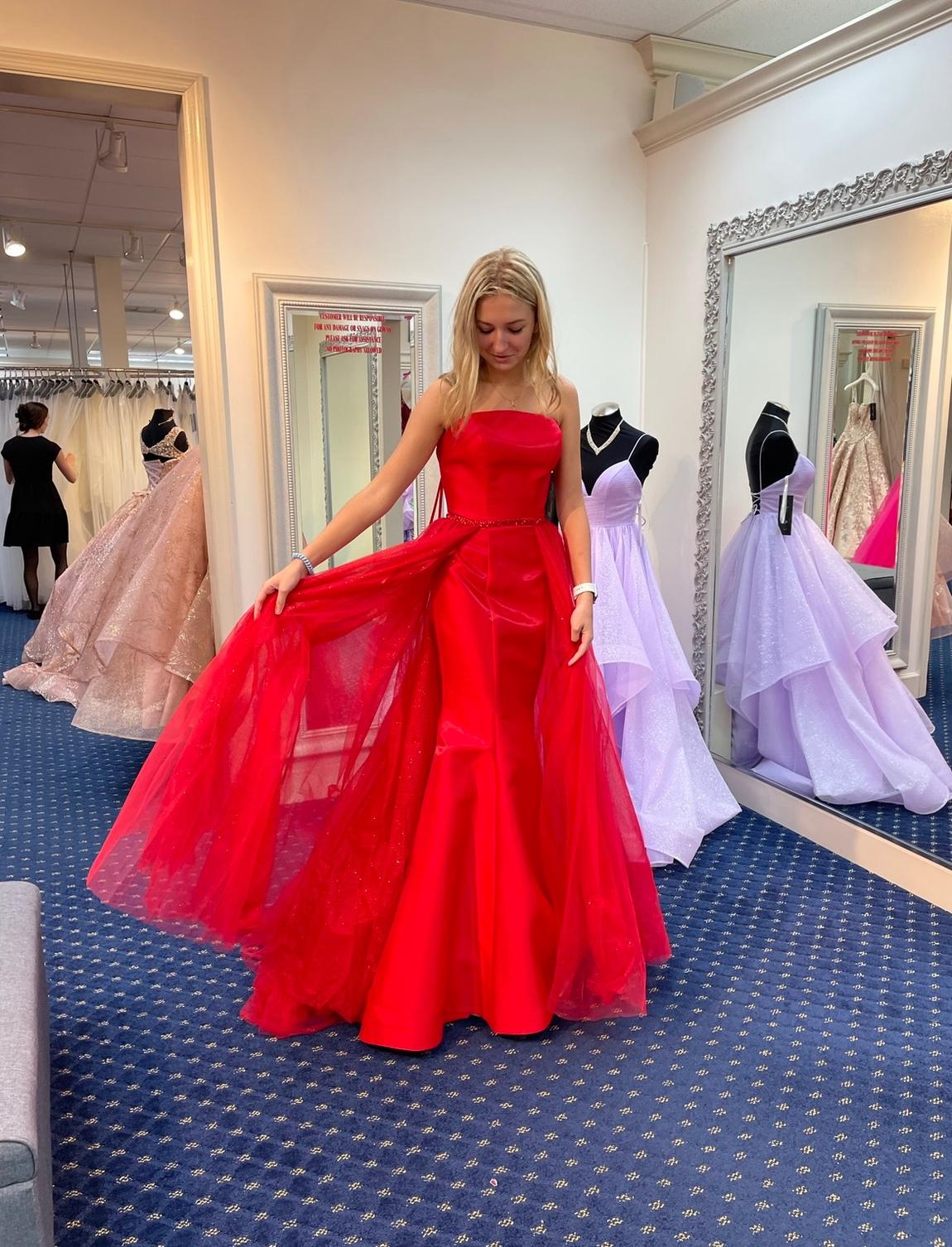 Morilee Madeline Gardner Size 0 Prom Red Mermaid Dress on Queenly