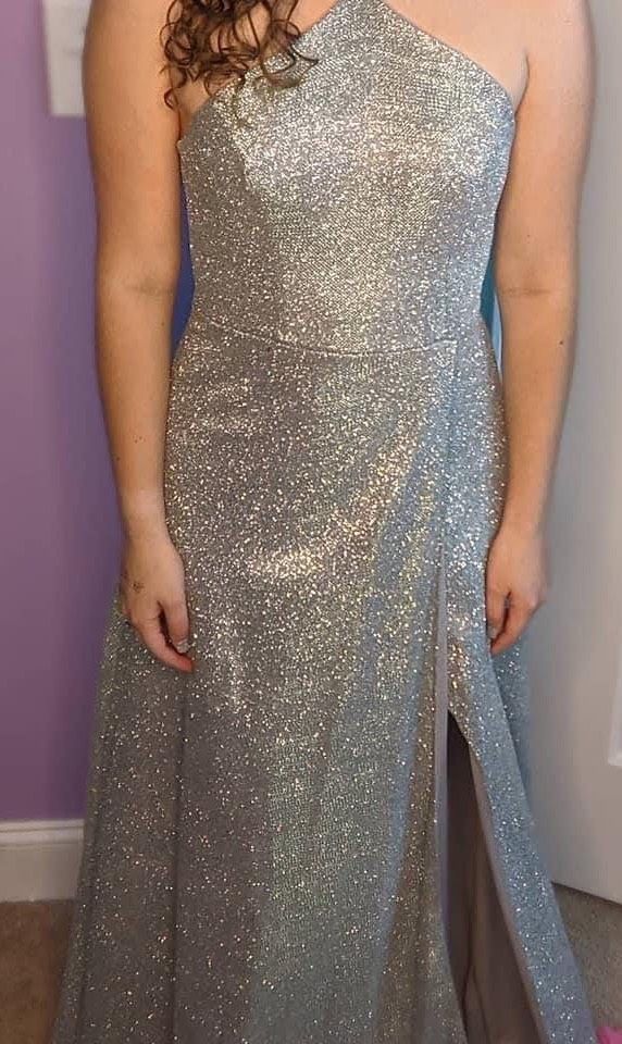 Size 2 Prom Silver Side Slit Dress on Queenly