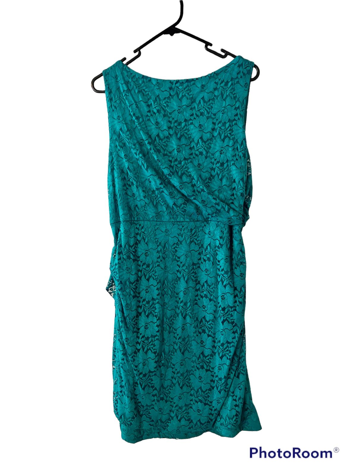 Plus Size 16 Green Cocktail Dress on Queenly