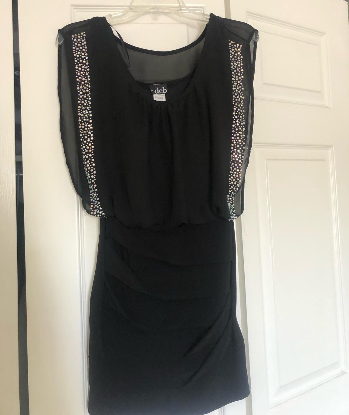 Size 2 Prom Sequined Black Cocktail Dress on Queenly