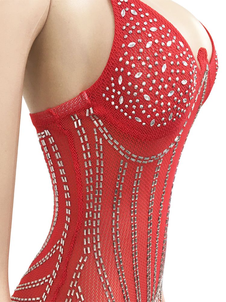 Size 10 Nightclub Halter Sequined Red Cocktail Dress on Queenly