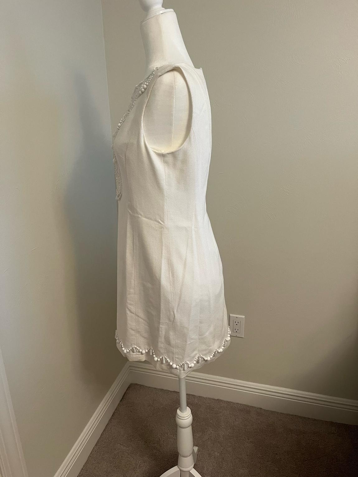 Nanette Lepore Size 4 White Floor Length Maxi on Queenly