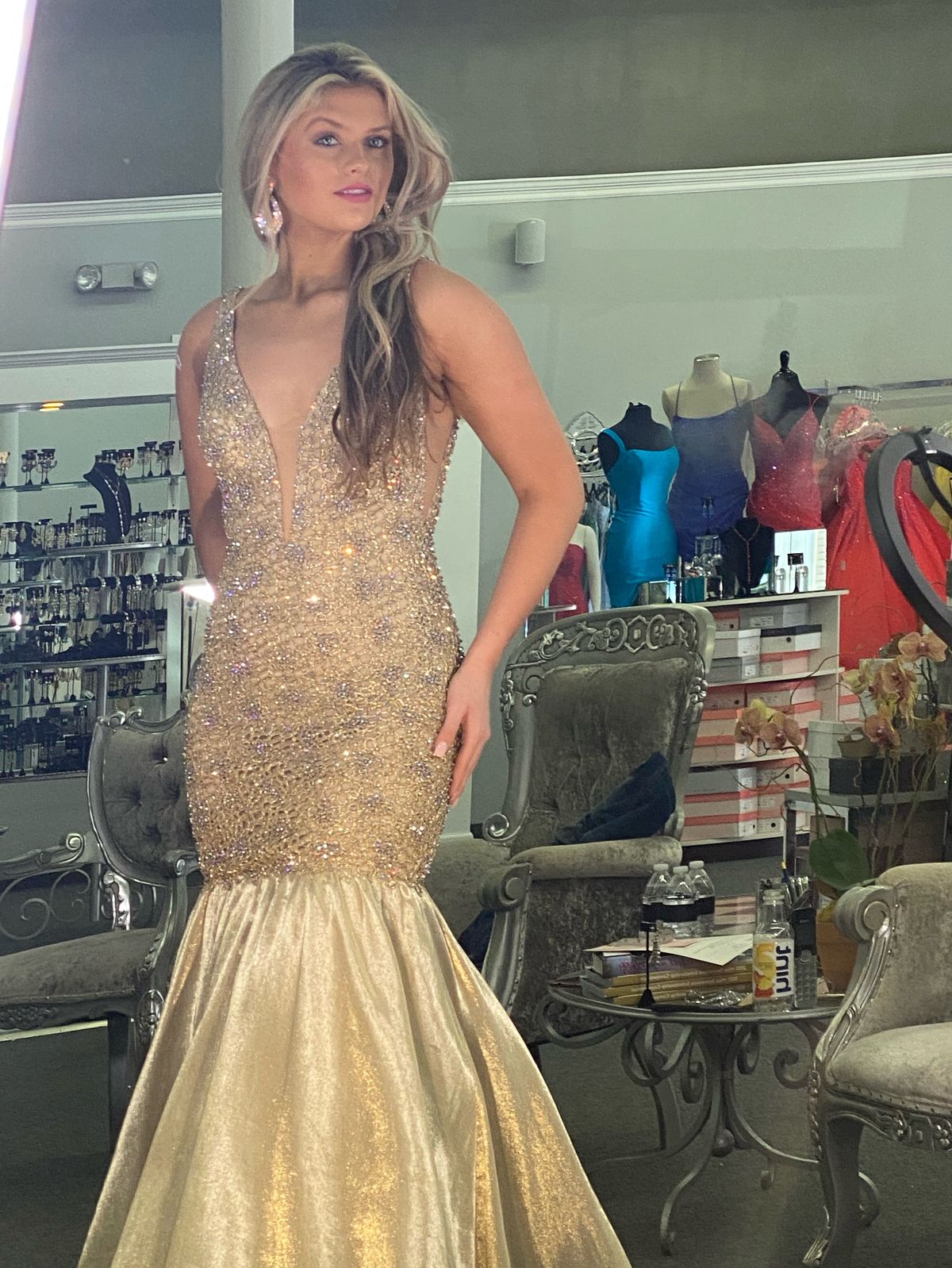 Sherri Hill Size 2 Prom Plunge Satin Gold Mermaid Dress on Queenly