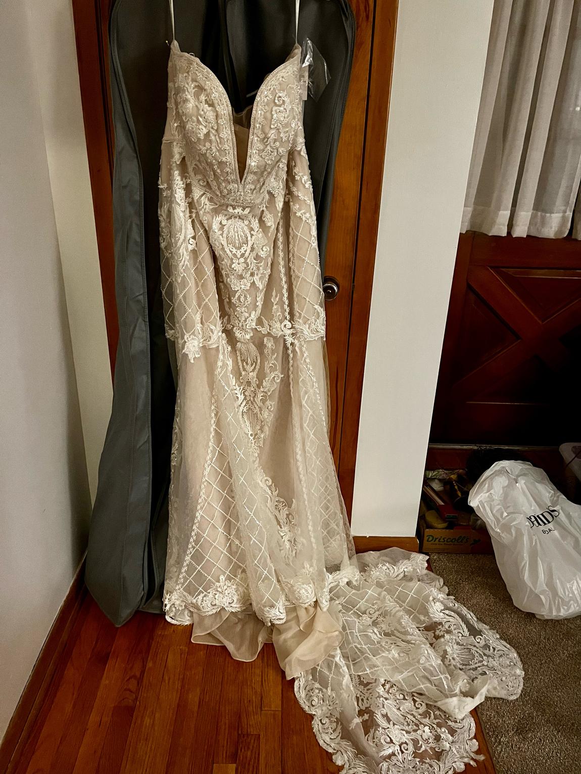 Oleg Cassini Plus Size 20 Wedding Strapless White Mermaid Dress on Queenly